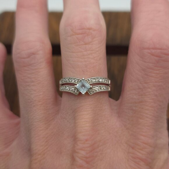 Jewelry - Size 8.75 925 Sterling Silver Aquamarine And Cubic Zirconia Ring A17